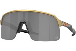 Oakley Sutro Lite Patrick Mahomes II Collection OO9463-47 M (39) Arany Unisex Napszemüvegek